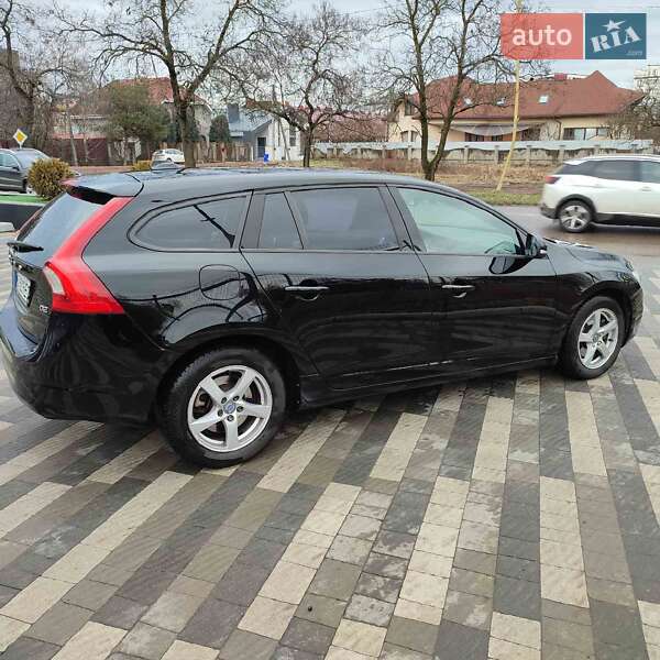 Универсал Volvo V60 2015 в Ужгороде
