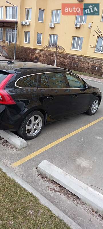 Универсал Volvo V60 2012 в Киеве