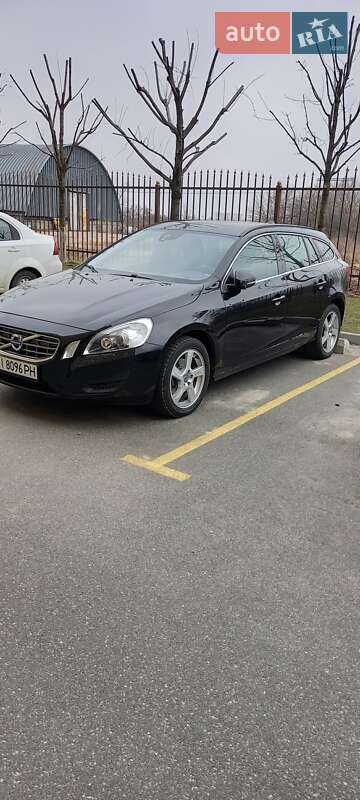 Универсал Volvo V60 2012 в Киеве
