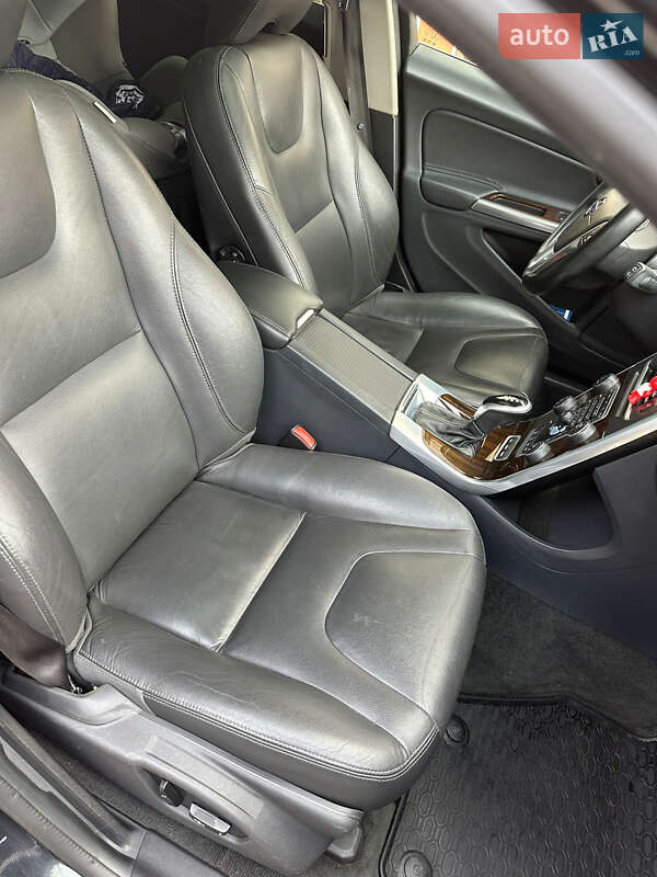 Универсал Volvo V60 2014 в Львове фото 13 Универсал Volvo V60 2014 в Львове