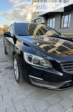 Универсал Volvo V60 2013 в Луцке