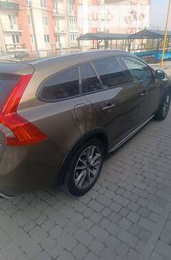 Универсал Volvo V60 2015 в Львове