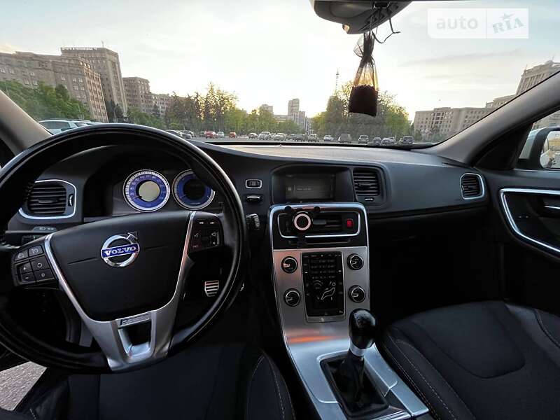 Универсал Volvo V60 2012 в Харькове