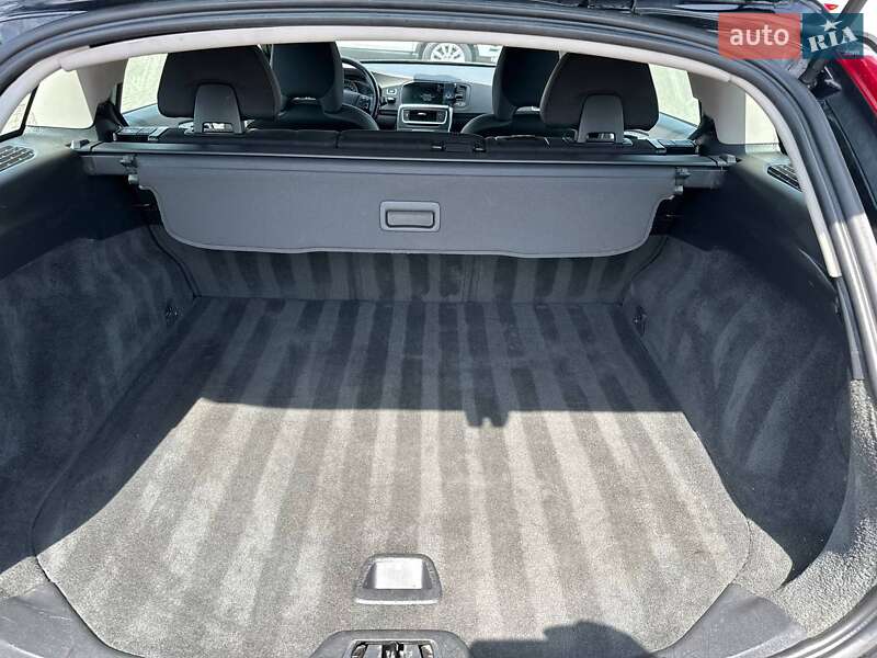 Универсал Volvo V60 2014 в Черновцах фото 12 Универсал Volvo V60 2014 в Черновцах