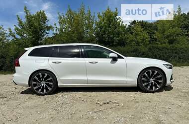 Универсал Volvo V60 2019 в Киеве