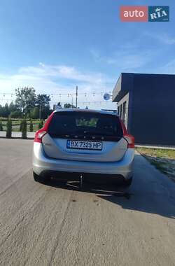 Универсал Volvo V60 2011 в 