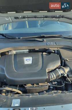 Универсал Volvo V60 2011 в 