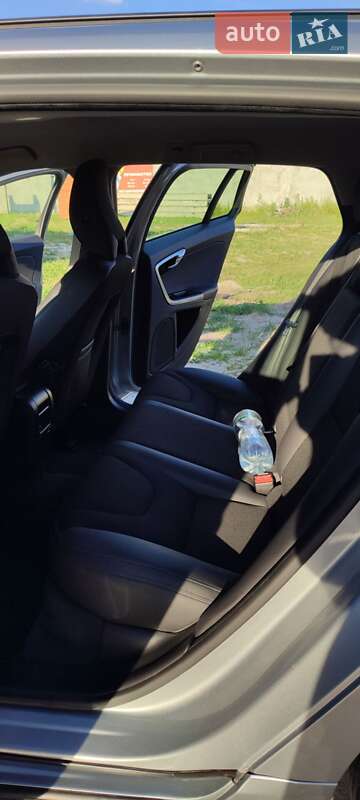 Універсал Volvo V60 2011 в Славуті