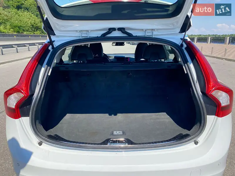 Volvo V60 2014 VIN YV1FW848BE1212761 фото оголошення 24 з 71