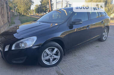 Универсал Volvo V60 2012 в Ахтырке