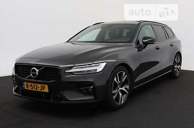 Volvo V60 2021