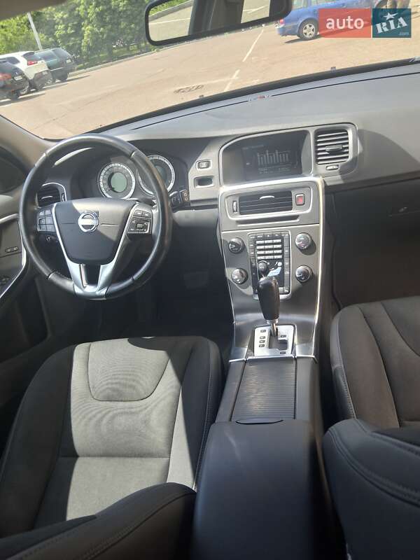 Універсал Volvo V60 2012 в Рівному