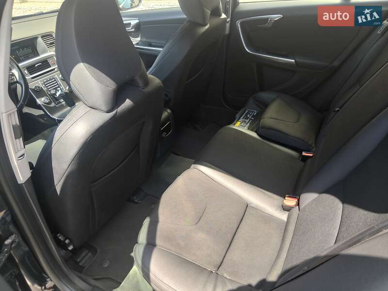 Універсал Volvo V60 2012 в Рівному