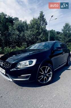 Универсал Volvo V60 2015 в Днепре