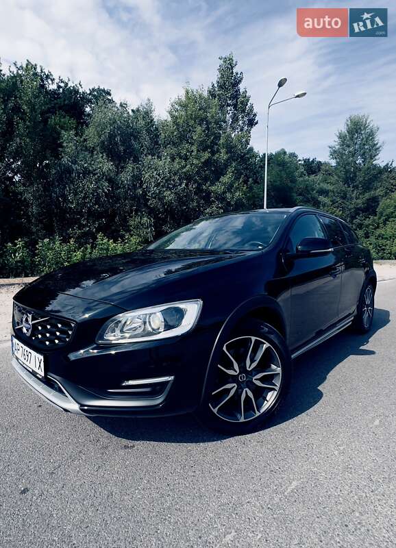 Volvo V60 2015