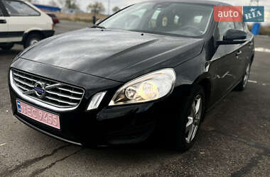 Універсал Volvo V60 2012 в Охтирці