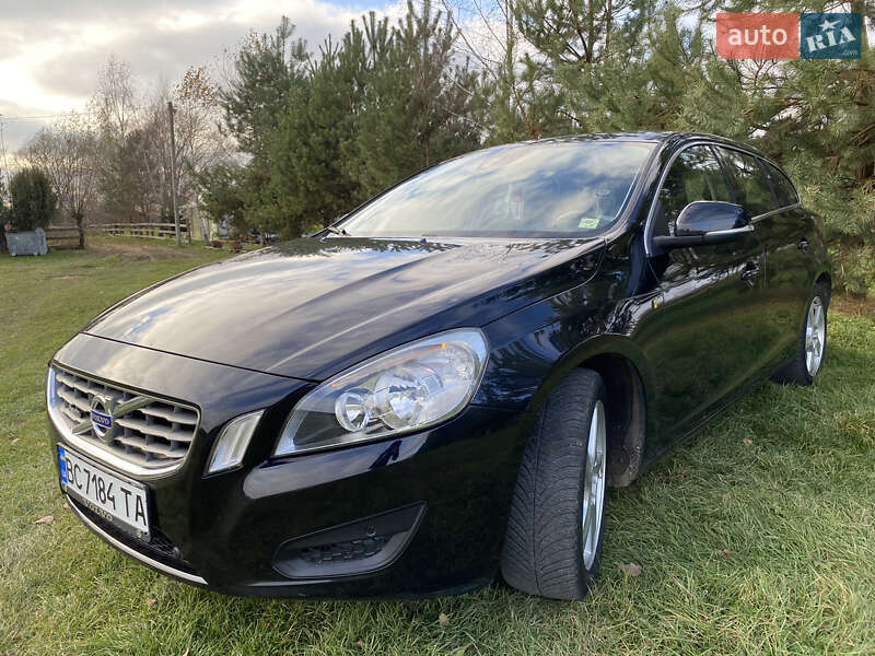 Универсал Volvo V60 2011 в Дрогобыче