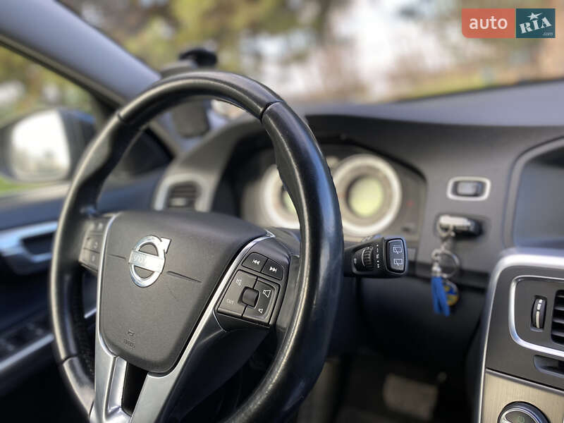 Универсал Volvo V60 2011 в Дрогобыче