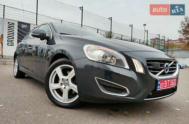 Універсал Volvo V60 2011 в Києві