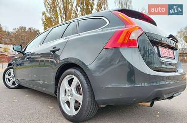 Универсал Volvo V60 2011 в Киеве