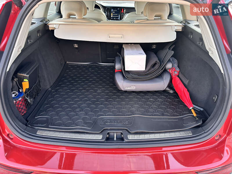 Универсал Volvo V60 2018 в Львове