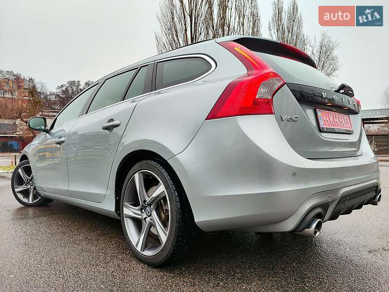 Volvo V60 2014