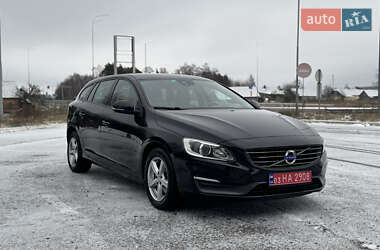 Універсал Volvo V60 2015 в Радивиліві