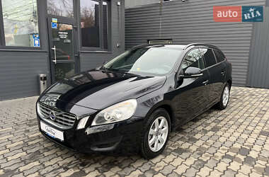 Універсал Volvo V60 2011 в Чернівцях