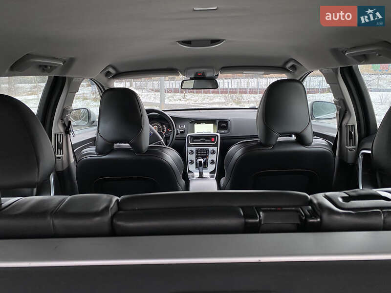 Универсал Volvo V60 2016 в Львове фото 52 Универсал Volvo V60 2016 в Львове