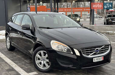 Універсал Volvo V60 2010 в Луцьку