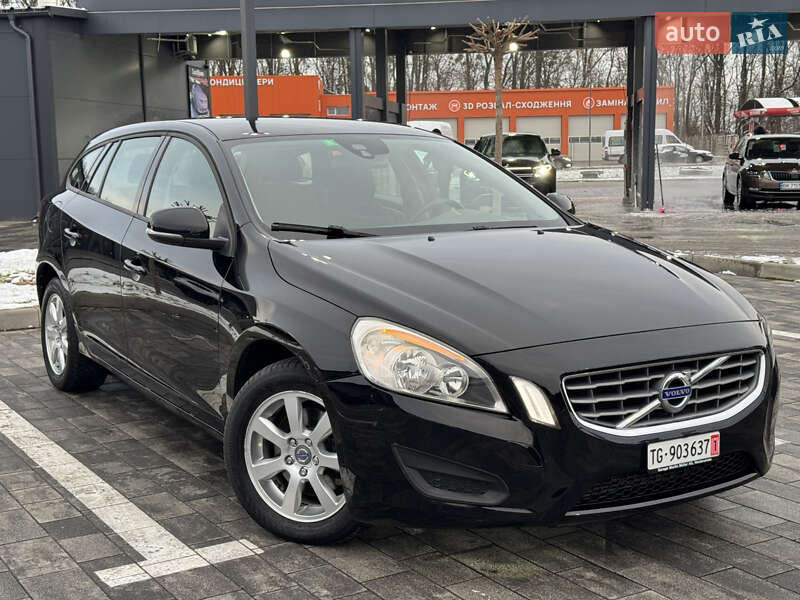 Універсал Volvo V60 2010 в Луцьку