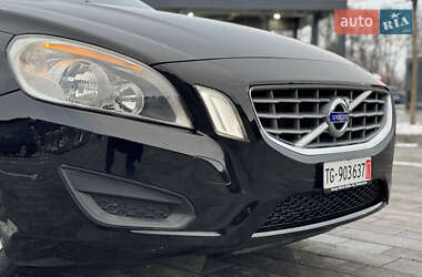 Універсал Volvo V60 2010 в Луцьку