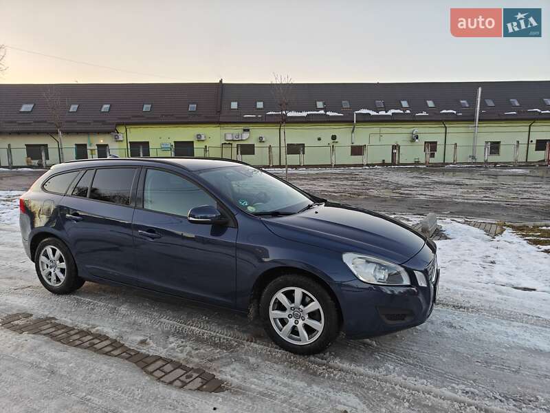 Універсал Volvo V60 2012 в Львові