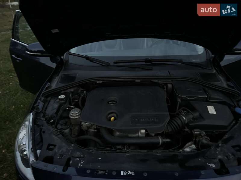 Универсал Volvo V60 2011 в Костополе