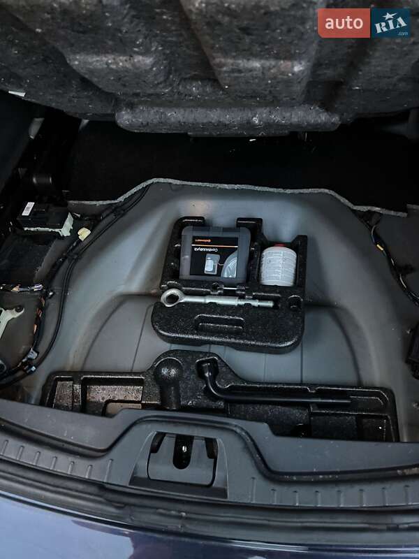 Универсал Volvo V60 2011 в Костополе