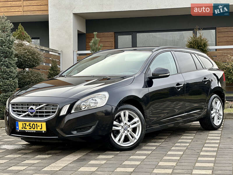 Універсал Volvo V60 2012 в Стрию