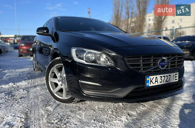 Универсал Volvo V60 2014 в Чернигове