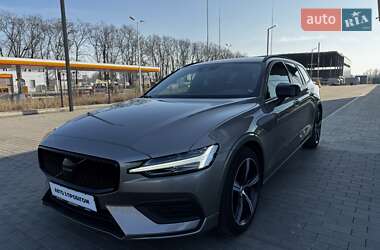 Универсал Volvo V60 2021 в Киеве