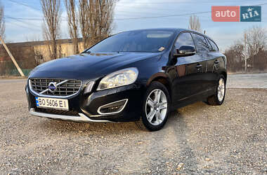 Універсал Volvo V60 2011 в Новоселиці