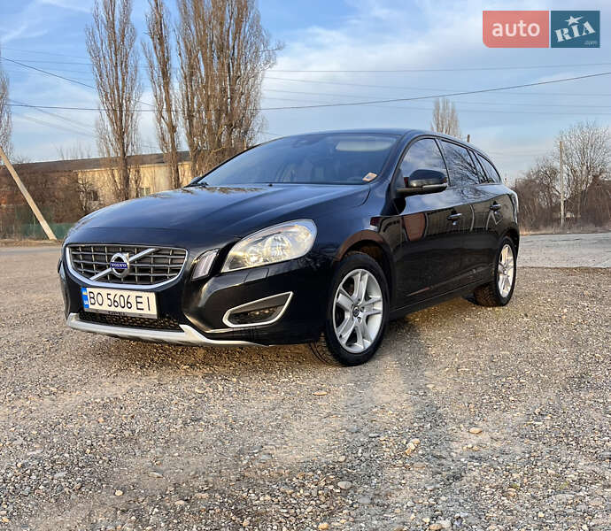 Универсал Volvo V60 2011 в Новоселице