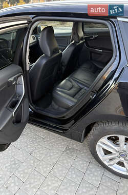 Универсал Volvo V60 2013 в 