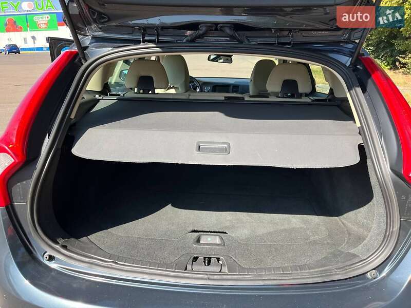 Універсал Volvo V60 2010 в Рівному