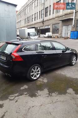Універсал Volvo V60 2015 в 