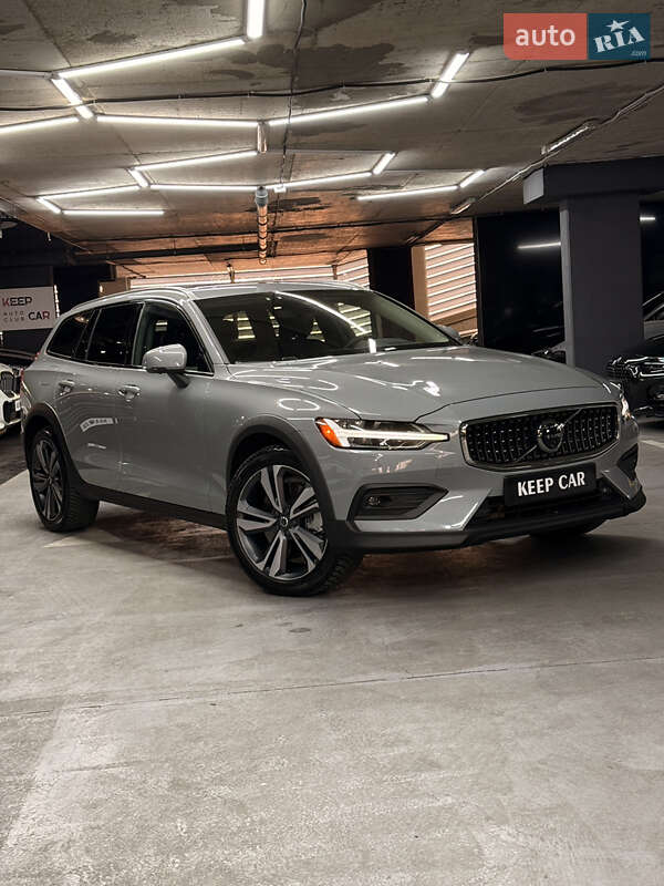 Универсал Volvo V60 2024 в Одессе