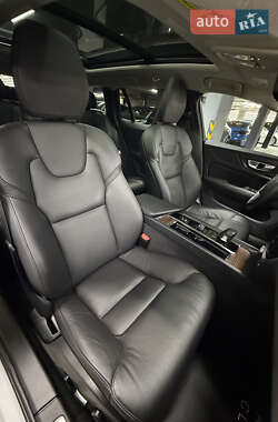 Универсал Volvo V60 2024 в 
