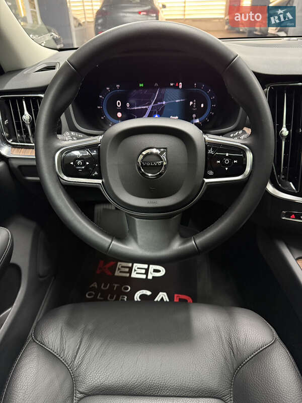 Универсал Volvo V60 2024 в Одессе