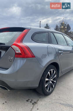 Универсал Volvo V60 2017 в 