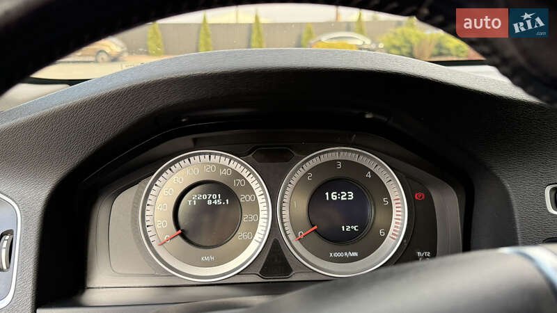 Універсал Volvo V60 2011 в Тернополі фото 16 Універсал Volvo V60 2011 в Тернополі