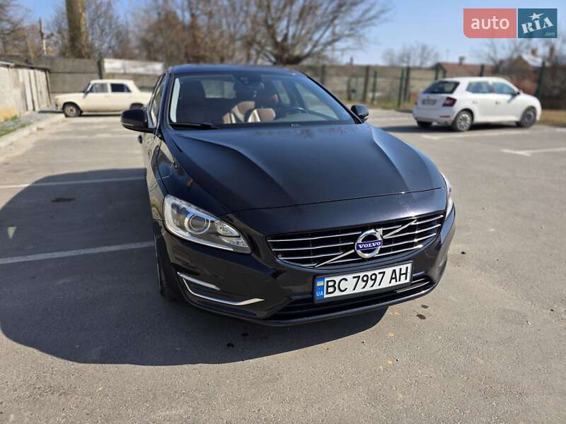 Универсал Volvo V60 2014 в Львове