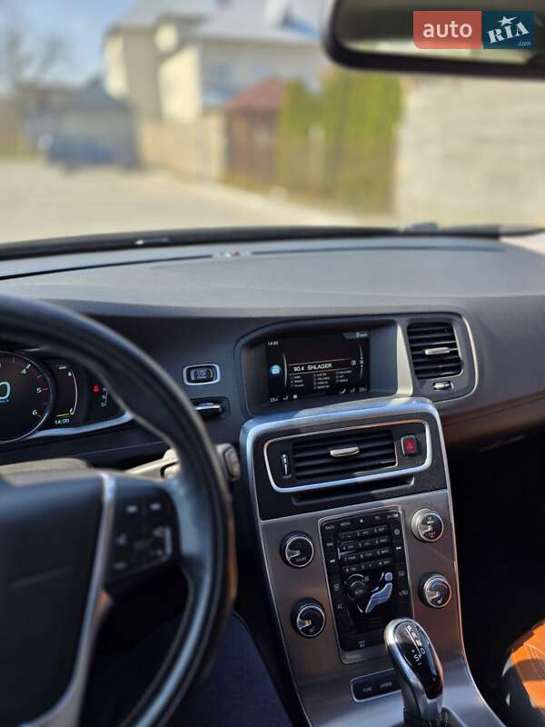 Универсал Volvo V60 2014 в Львове